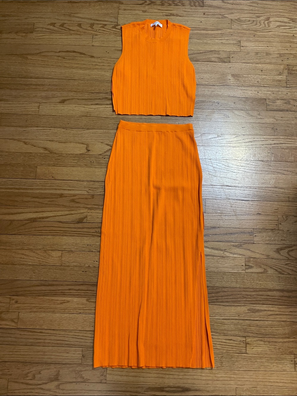FRAME This Mixed Rib Cut Out Tank and Skirt Set Bright Tangerine Small Like New - Picture 5 of 14